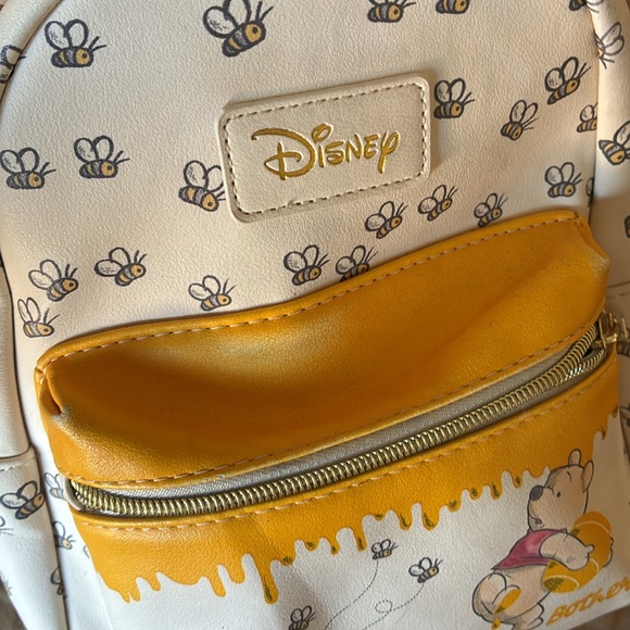 Pooh Mini Backpack - Picture 5 of 5
